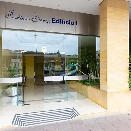 Apartmán - Marina Banus, Puerto Banus, 2br Modern, Parking & Pool *