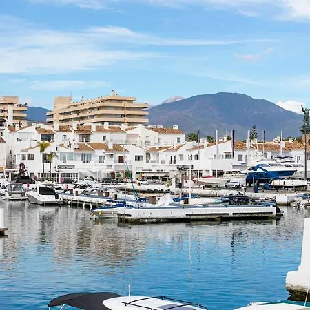- Marina Banus, Puerto Banus, 2br Modern, Parking & Pool Apartmán *