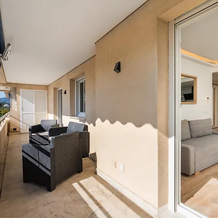 - Marina Banus, Puerto Banus, 2br Modern, Parking & Pool Μαρμπέλλα