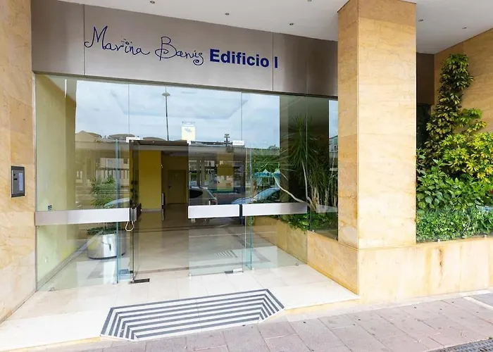 Appartamento - Marina Banus, Puerto Banus, 2br Modern, Parking & Pool *