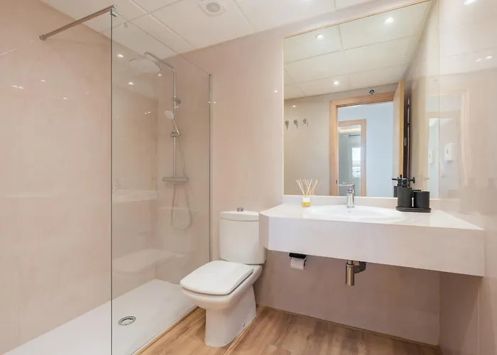 Apartament - Marina Banus, Puerto Banus, 2br Modern, Parking & Pool Marbella