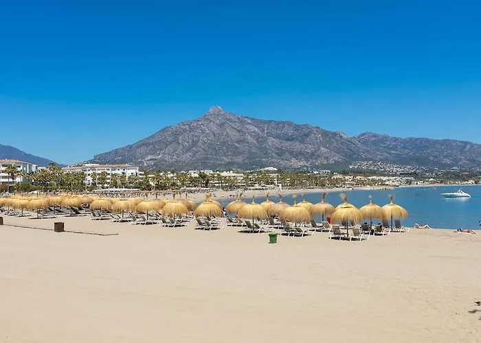 Апартаменти - Marina Banus, Puerto Banus, 2br Modern, Parking & Pool